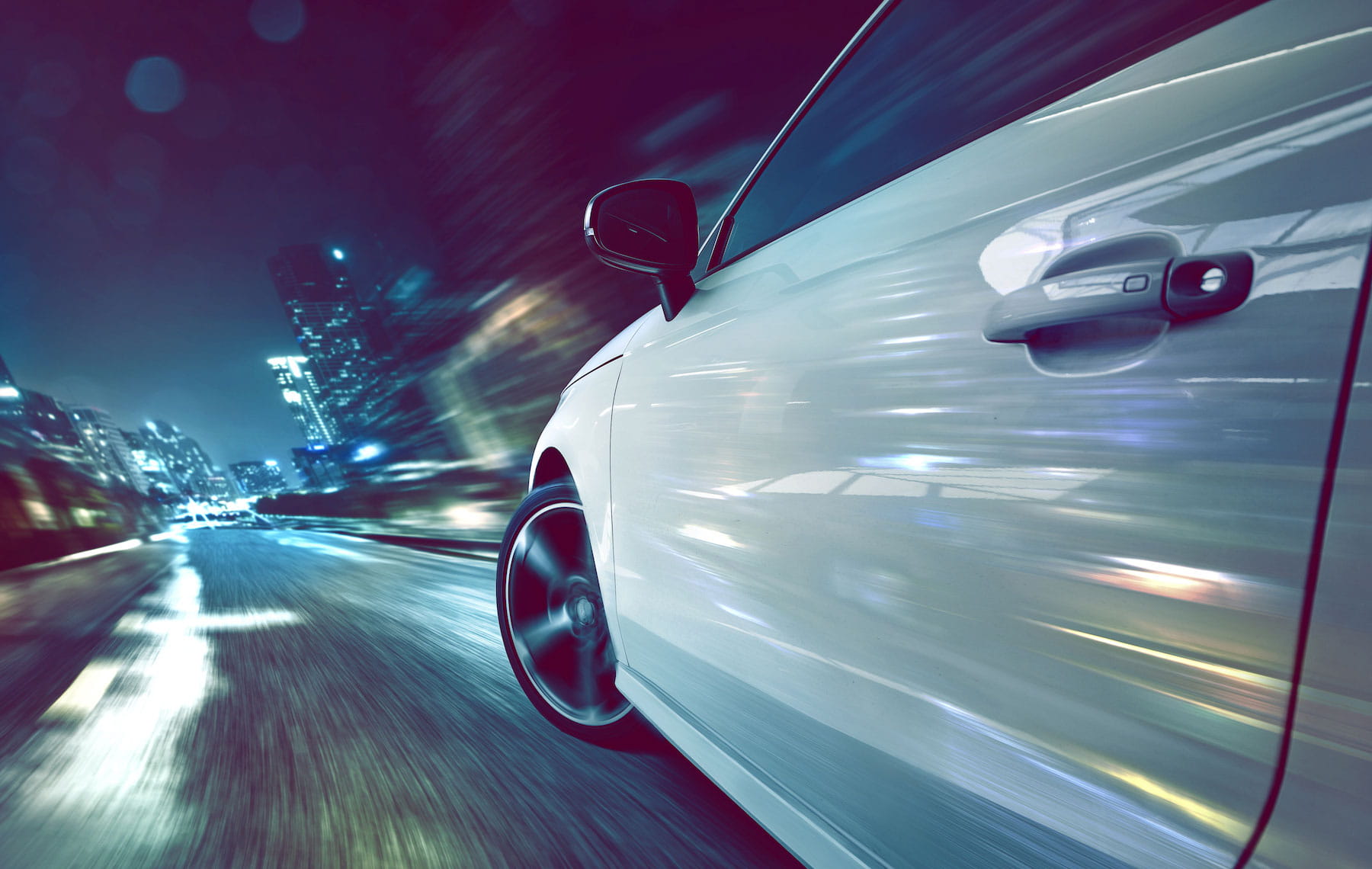 外部驾驶夜间城轮