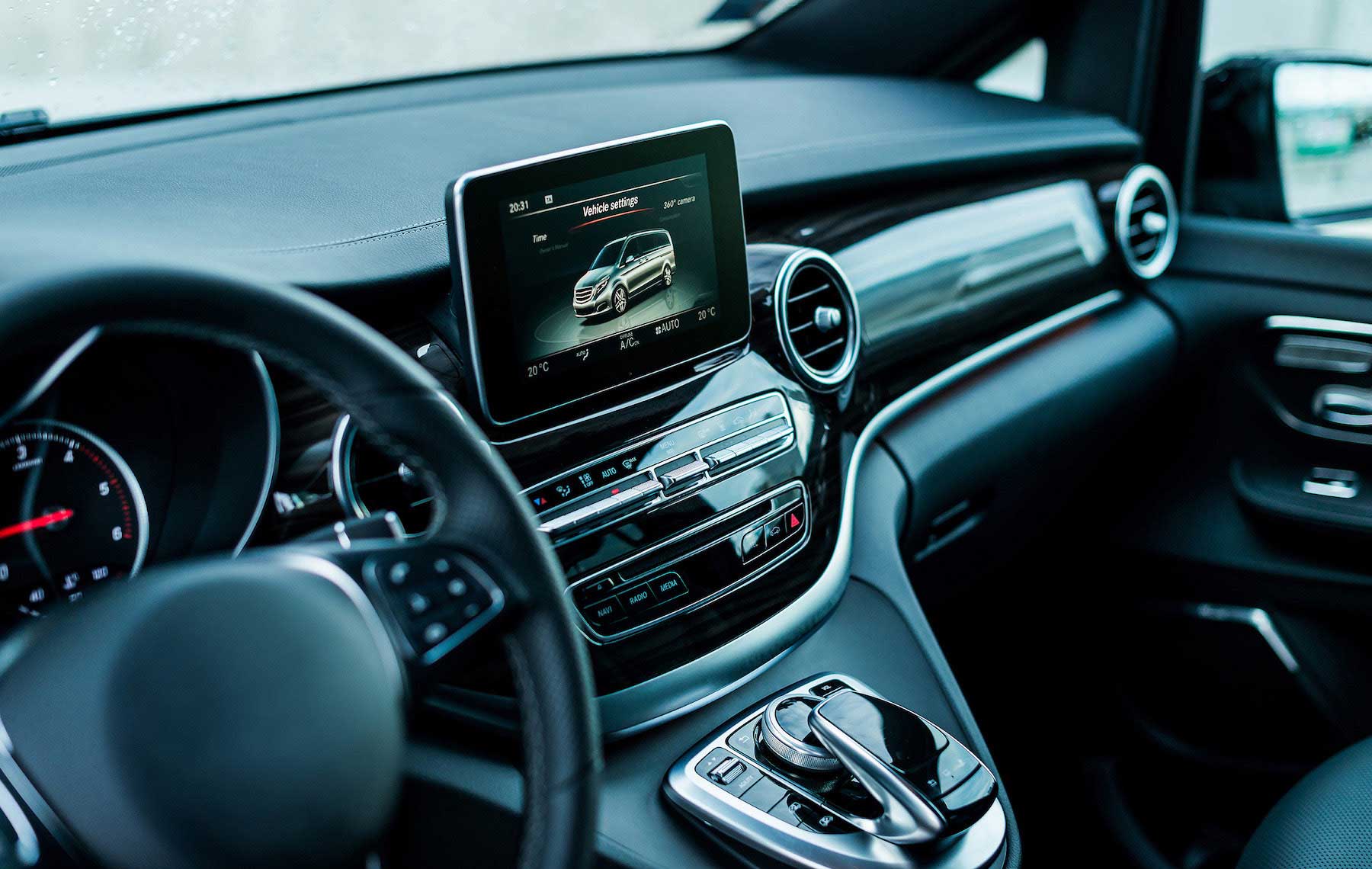 汽车的信息娱乐中心